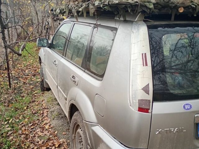 Серый Ниссан ИксТрейл, объемом двигателя 0 л и пробегом 2 тыс. км за 3800 $, фото 2 на Automoto.ua