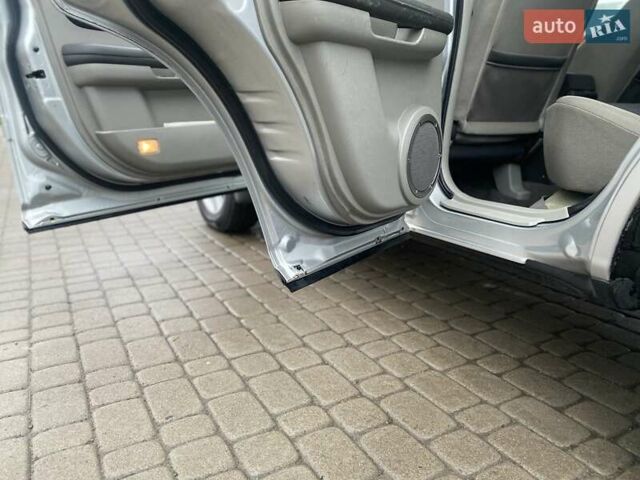 Серый Ниссан ИксТрейл, объемом двигателя 2.2 л и пробегом 272 тыс. км за 4500 $, фото 14 на Automoto.ua