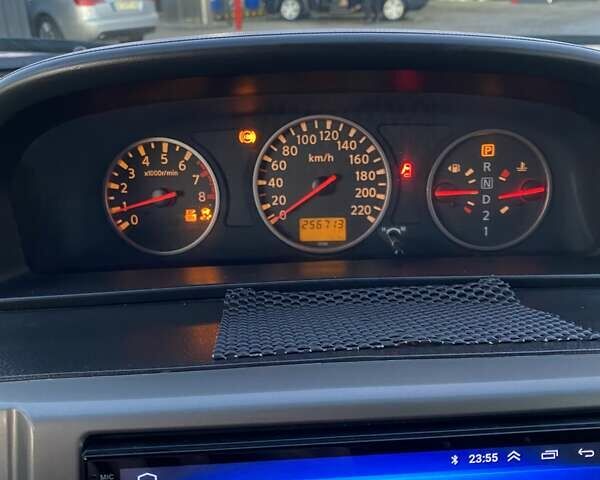 Серый Ниссан ИксТрейл, объемом двигателя 2.49 л и пробегом 261 тыс. км за 5700 $, фото 10 на Automoto.ua