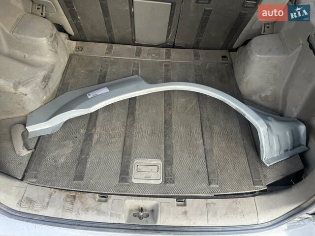 Серый Ниссан ИксТрейл, объемом двигателя 2.5 л и пробегом 250 тыс. км за 3899 $, фото 12 на Automoto.ua