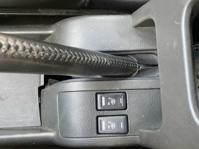 Сірий Ніссан ІксТрейл, об'ємом двигуна 0 л та пробігом 230 тис. км за 3499 $, фото 19 на Automoto.ua