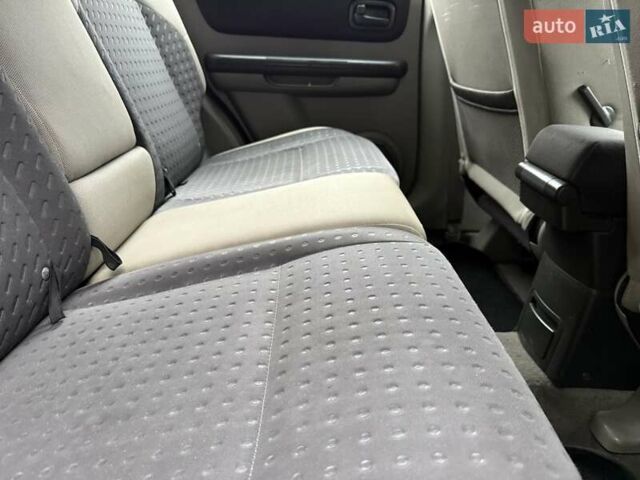 Серый Ниссан ИксТрейл, объемом двигателя 2.18 л и пробегом 280 тыс. км за 5850 $, фото 39 на Automoto.ua