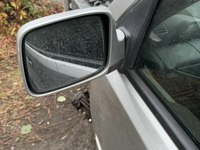 Серый Ниссан ИксТрейл, объемом двигателя 2.2 л и пробегом 212 тыс. км за 2500 $, фото 6 на Automoto.ua