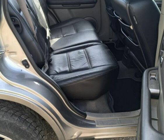 Сірий Ніссан ІксТрейл, об'ємом двигуна 2.2 л та пробігом 236 тис. км за 3700 $, фото 9 на Automoto.ua