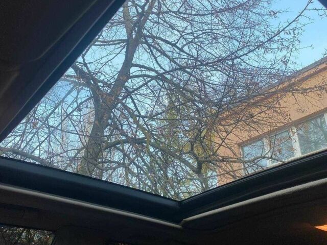 Серый Ниссан ИксТрейл, объемом двигателя 2.2 л и пробегом 337 тыс. км за 4700 $, фото 9 на Automoto.ua