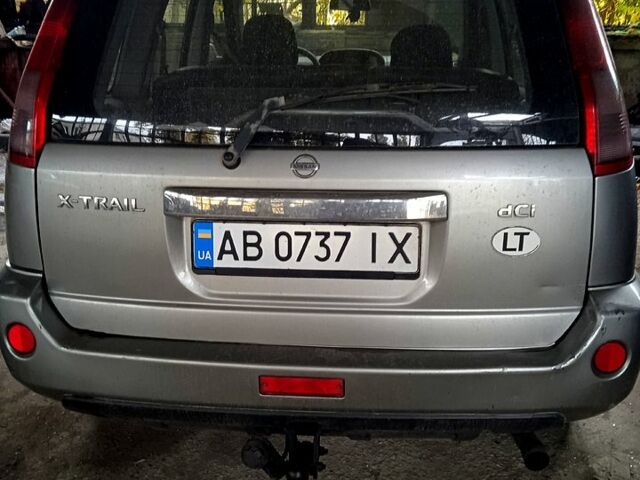 Серый Ниссан ИксТрейл, объемом двигателя 2.2 л и пробегом 0 тыс. км за 5000 $, фото 5 на Automoto.ua