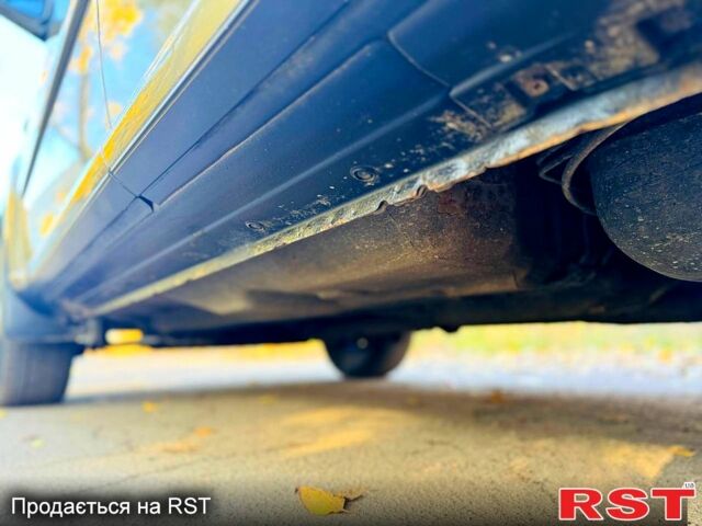 Серый Ниссан ИксТрейл, объемом двигателя 2.2 л и пробегом 238 тыс. км за 4250 $, фото 9 на Automoto.ua