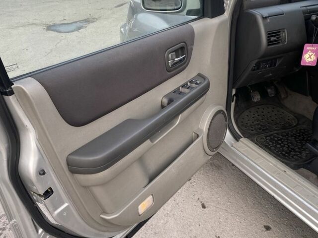 Сірий Ніссан ІксТрейл, об'ємом двигуна 0 л та пробігом 230 тис. км за 3499 $, фото 8 на Automoto.ua