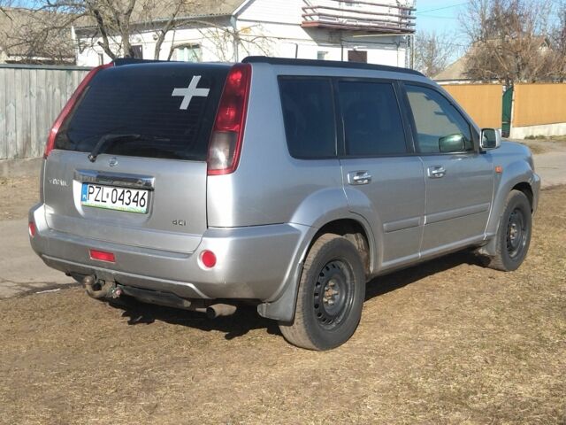 Ниссан ИксТрейл 2005 в Белой Церкве на Automoto.ua Серый Ниссан ИксТрейл, объемом двигателя 2 л и пробегом 310 тыс. км за 2856 $, фото 2 на Automoto.ua