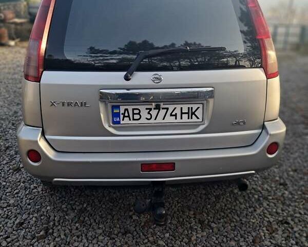 Сірий Ніссан ІксТрейл, об'ємом двигуна 2.18 л та пробігом 208 тис. км за 7200 $, фото 5 на Automoto.ua