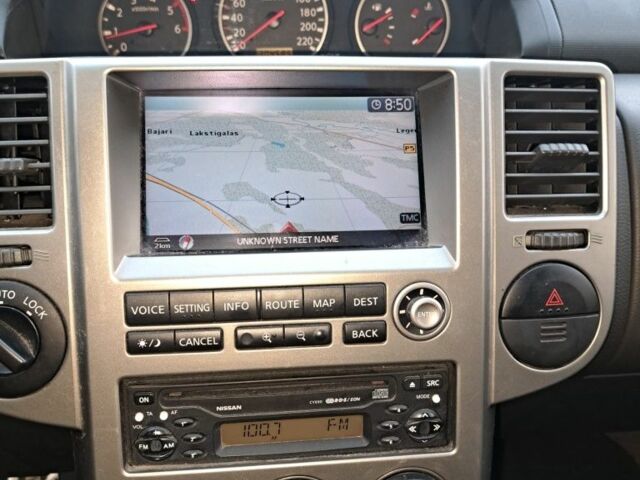 Серый Ниссан ИксТрейл, объемом двигателя 0 л и пробегом 307 тыс. км за 4000 $, фото 8 на Automoto.ua