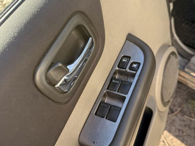 Сірий Ніссан ІксТрейл, об'ємом двигуна 2.2 л та пробігом 3 тис. км за 3850 $, фото 6 на Automoto.ua