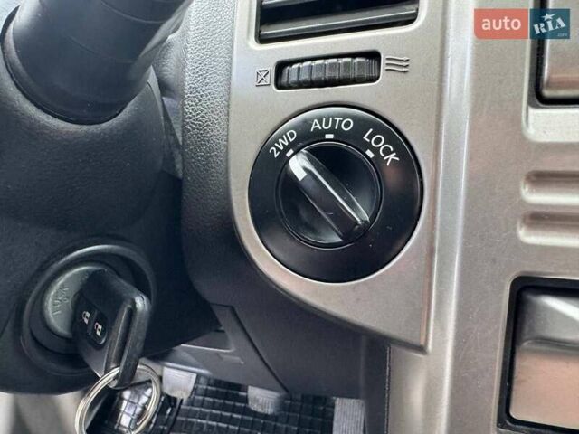 Серый Ниссан ИксТрейл, объемом двигателя 2 л и пробегом 209 тыс. км за 6800 $, фото 25 на Automoto.ua