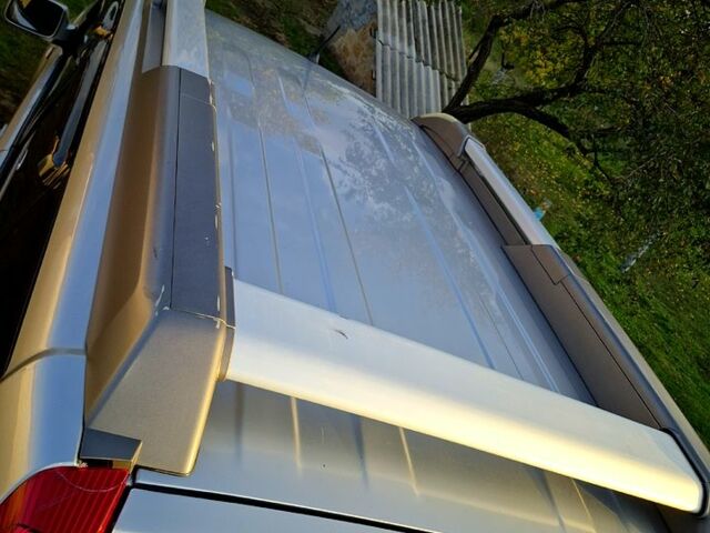 Серый Ниссан ИксТрейл, объемом двигателя 2 л и пробегом 208 тыс. км за 7300 $, фото 3 на Automoto.ua