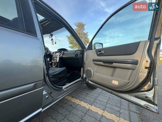 Серый Ниссан ИксТрейл, объемом двигателя 2.5 л и пробегом 360 тыс. км за 6417 $, фото 20 на Automoto.ua