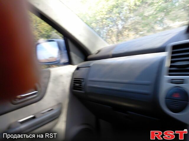 Серый Ниссан ИксТрейл, объемом двигателя 2.2 л и пробегом 179 тыс. км за 3320 $, фото 10 на Automoto.ua