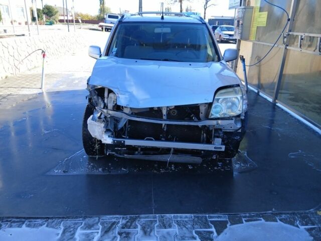 Серый Ниссан ИксТрейл, объемом двигателя 0 л и пробегом 200 тыс. км за 2100 $, фото 6 на Automoto.ua