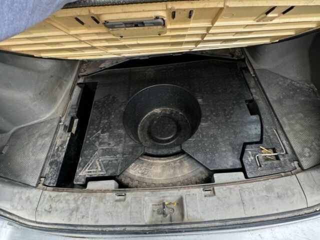 Серый Ниссан ИксТрейл, объемом двигателя 2.2 л и пробегом 191 тыс. км за 4600 $, фото 17 на Automoto.ua