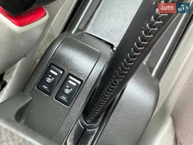 Серый Ниссан ИксТрейл, объемом двигателя 2 л и пробегом 209 тыс. км за 6800 $, фото 28 на Automoto.ua