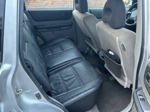 Сірий Ніссан ІксТрейл, об'ємом двигуна 2.2 л та пробігом 318 тис. км за 3300 $, фото 8 на Automoto.ua