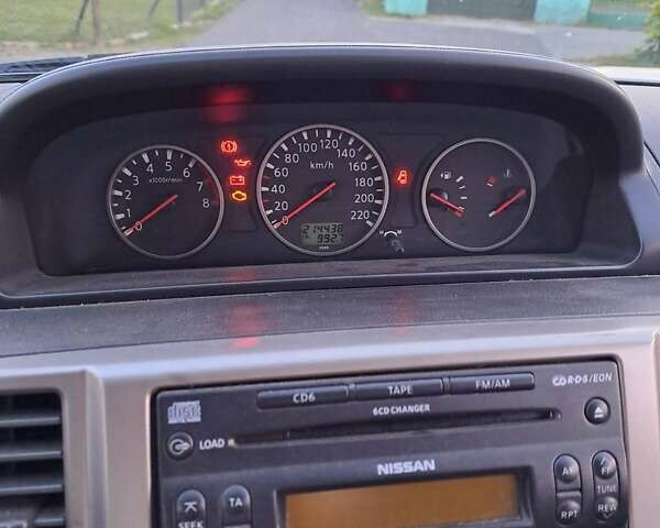 Сірий Ніссан ІксТрейл, об'ємом двигуна 2 л та пробігом 214 тис. км за 6700 $, фото 6 на Automoto.ua