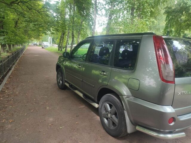 Серый Ниссан ИксТрейл, объемом двигателя 2.2 л и пробегом 300 тыс. км за 4900 $, фото 11 на Automoto.ua