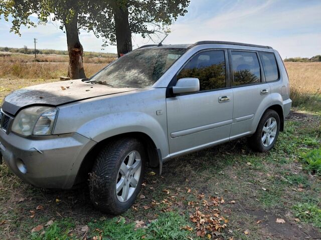 Сірий Ніссан ІксТрейл, об'ємом двигуна 2.2 л та пробігом 2 тис. км за 3399 $, фото 12 на Automoto.ua