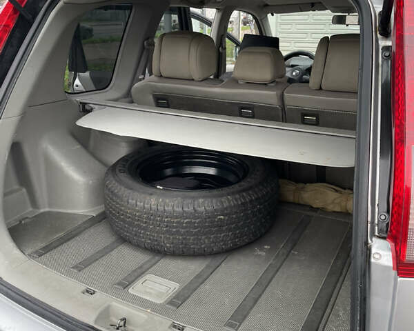 Серый Ниссан ИксТрейл, объемом двигателя 2 л и пробегом 208 тыс. км за 6600 $, фото 14 на Automoto.ua