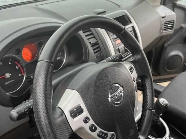 Серый Ниссан ИксТрейл, объемом двигателя 0 л и пробегом 3 тыс. км за 8500 $, фото 8 на Automoto.ua