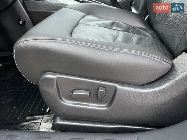 Серый Ниссан ИксТрейл, объемом двигателя 2.5 л и пробегом 155 тыс. км за 8750 $, фото 29 на Automoto.ua