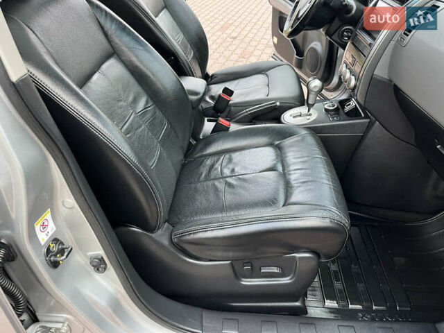 Серый Ниссан ИксТрейл, объемом двигателя 2.5 л и пробегом 155 тыс. км за 8750 $, фото 45 на Automoto.ua