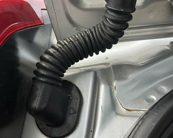 Серый Ниссан ИксТрейл, объемом двигателя 2.5 л и пробегом 155 тыс. км за 8750 $, фото 21 на Automoto.ua