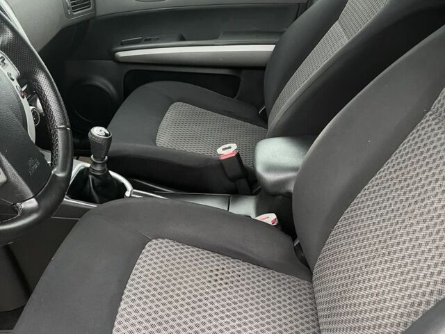 Серый Ниссан ИксТрейл, объемом двигателя 0 л и пробегом 3 тыс. км за 8500 $, фото 2 на Automoto.ua