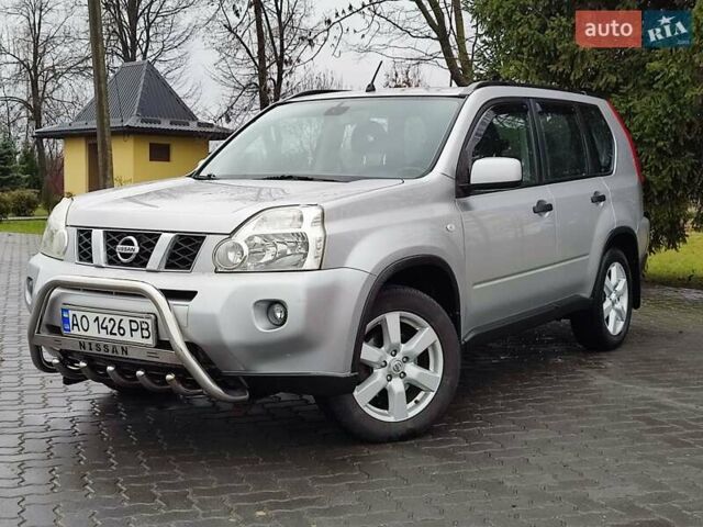 Серый Ниссан ИксТрейл, объемом двигателя 2 л и пробегом 230 тыс. км за 7900 $, фото 14 на Automoto.ua