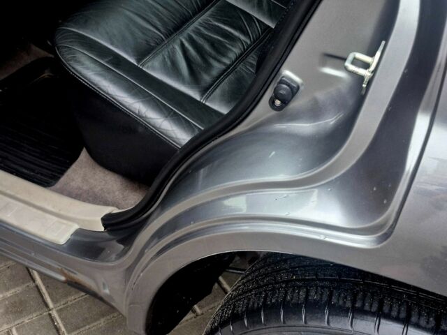 Серый Ниссан ИксТрейл, объемом двигателя 2 л и пробегом 160 тыс. км за 3550 $, фото 16 на Automoto.ua