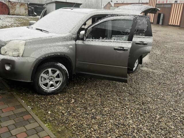 Серый Ниссан ИксТрейл, объемом двигателя 0 л и пробегом 3 тыс. км за 8500 $, фото 7 на Automoto.ua