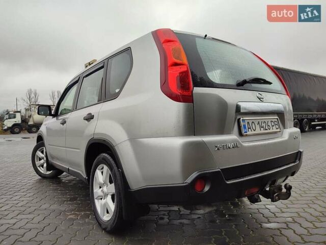 Серый Ниссан ИксТрейл, объемом двигателя 2 л и пробегом 230 тыс. км за 7900 $, фото 8 на Automoto.ua