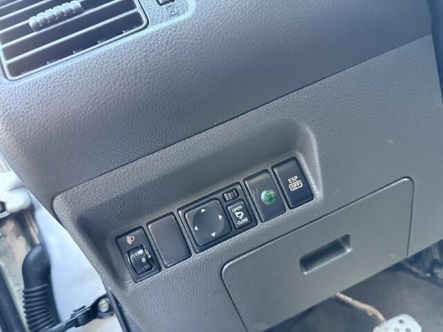 Серый Ниссан ИксТрейл, объемом двигателя 2.2 л и пробегом 297 тыс. км за 4950 $, фото 19 на Automoto.ua