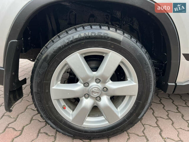 Серый Ниссан ИксТрейл, объемом двигателя 2.49 л и пробегом 155 тыс. км за 8499 $, фото 45 на Automoto.ua