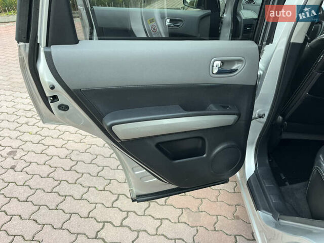 Серый Ниссан ИксТрейл, объемом двигателя 2.5 л и пробегом 155 тыс. км за 8750 $, фото 34 на Automoto.ua