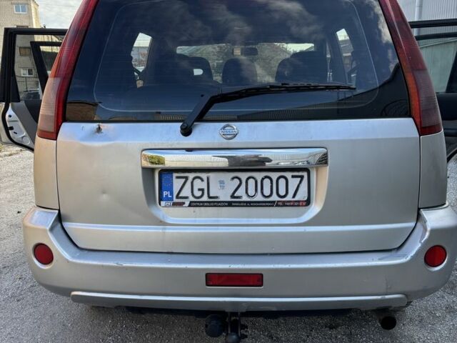 Сірий Ніссан ІксТрейл, об'ємом двигуна 2.2 л та пробігом 2 тис. км за 5000 $, фото 10 на Automoto.ua