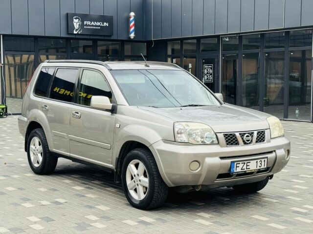 Серый Ниссан ИксТрейл, объемом двигателя 2.2 л и пробегом 170 тыс. км за 4250 $, фото 8 на Automoto.ua