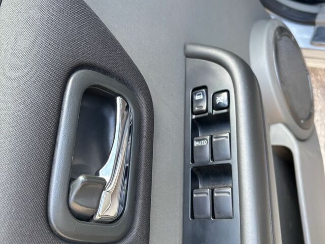 Сірий Ніссан ІксТрейл, об'ємом двигуна 2.2 л та пробігом 2 тис. км за 5000 $, фото 17 на Automoto.ua