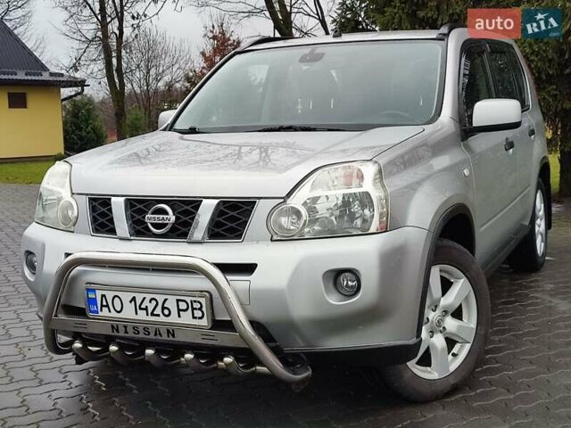 Серый Ниссан ИксТрейл, объемом двигателя 2 л и пробегом 230 тыс. км за 7900 $, фото 15 на Automoto.ua
