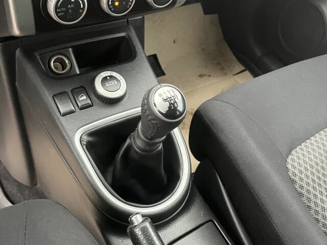 Серый Ниссан ИксТрейл, объемом двигателя 0 л и пробегом 3 тыс. км за 8500 $, фото 1 на Automoto.ua