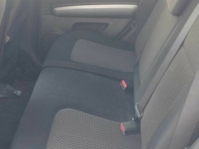 Серый Ниссан ИксТрейл, объемом двигателя 2 л и пробегом 173 тыс. км за 9200 $, фото 10 на Automoto.ua