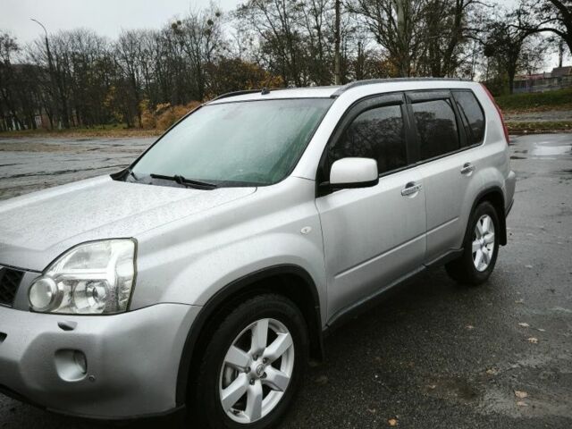 Сірий Ніссан ІксТрейл, об'ємом двигуна 2.5 л та пробігом 295 тис. км за 8200 $, фото 5 на Automoto.ua