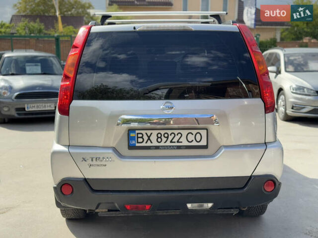 Сірий Ніссан ІксТрейл, об'ємом двигуна 2 л та пробігом 266 тис. км за 6999 $, фото 7 на Automoto.ua