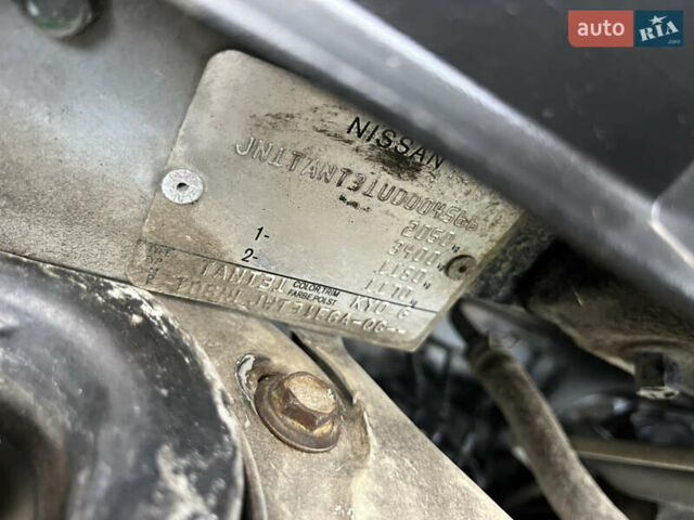 Серый Ниссан ИксТрейл, объемом двигателя 2.5 л и пробегом 155 тыс. км за 8750 $, фото 53 на Automoto.ua