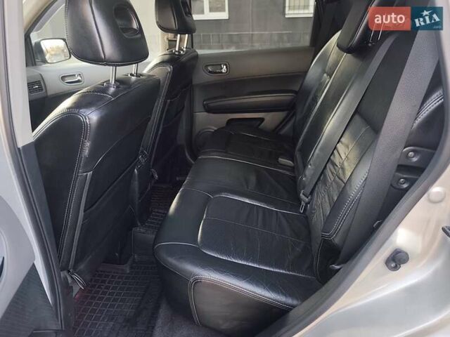 Сірий Ніссан ІксТрейл, об'ємом двигуна 2.5 л та пробігом 132 тис. км за 8900 $, фото 39 на Automoto.ua